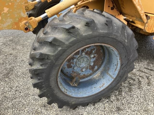 MINI WHEEL LOADER — Auction (lot 8460-200)