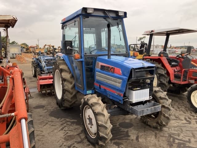 Tractor — Auction (lot 8460-2001)