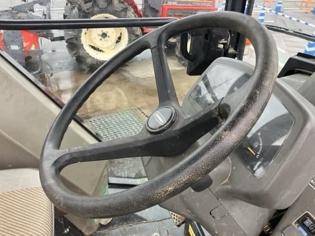 Tractor — Auction (lot 8460-2019)