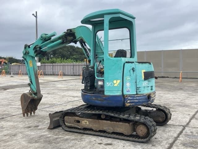 MINI EXCAVATOR — Auction (lot 8460-202)