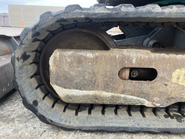 MINI EXCAVATOR — Auction (lot 8460-202)