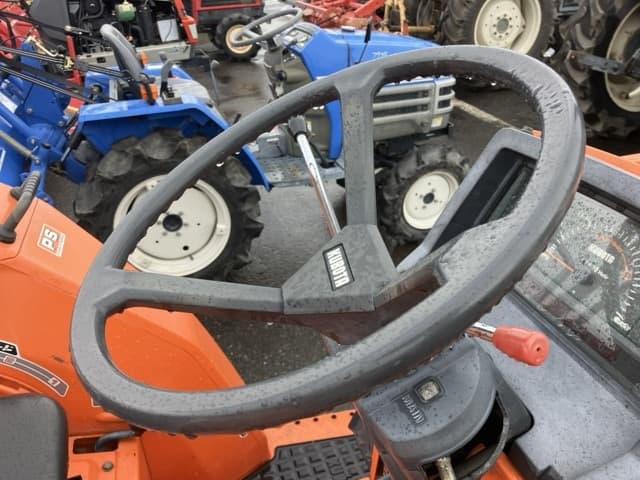 Tractor — Auction (lot 8460-2021)