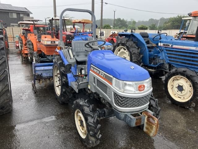 Tractor — Auction (lot 8460-2023)