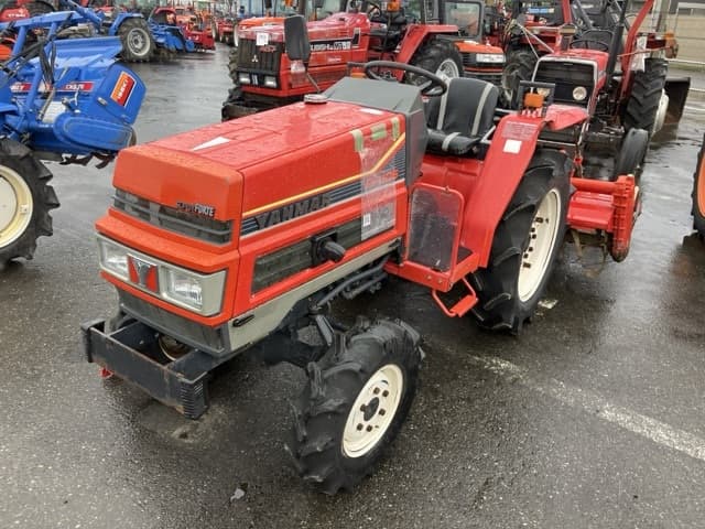 Tractor — Auction (lot 8460-2024)