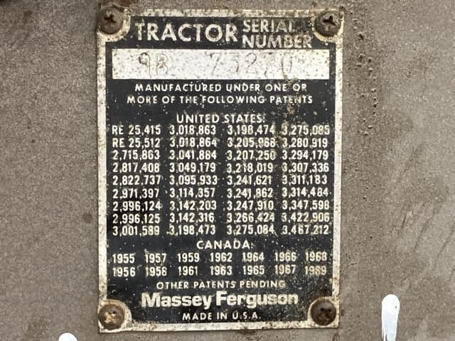 Tractor — Auction (lot 8460-2025)