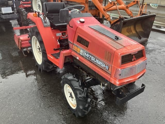 Tractor — Auction (lot 8460-2032)