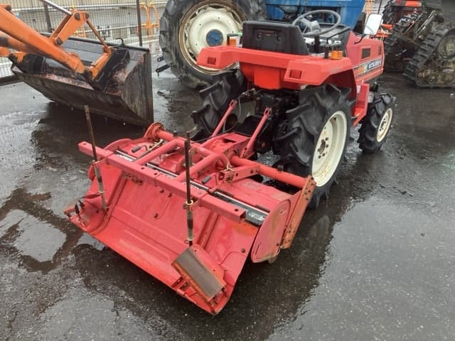 Tractor — Auction (lot 8460-2032)