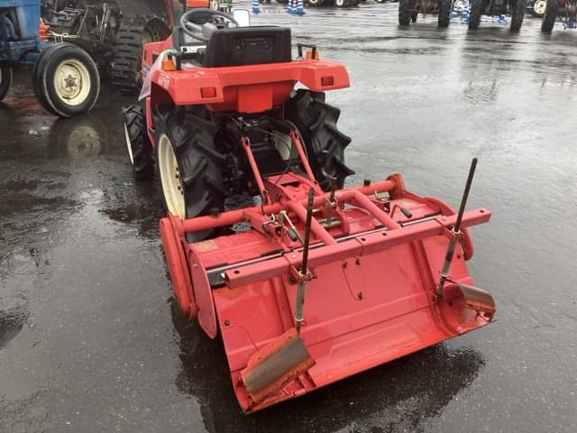 Tractor — Auction (lot 8460-2032)