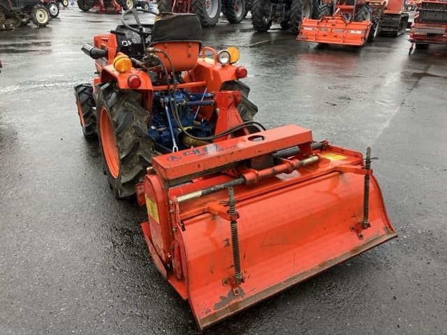Tractor — Auction (lot 8460-2036)