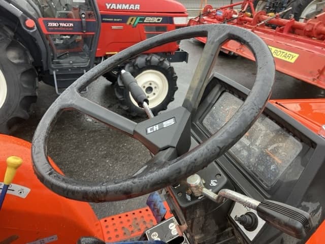 Tractor — Auction (lot 8460-2036)