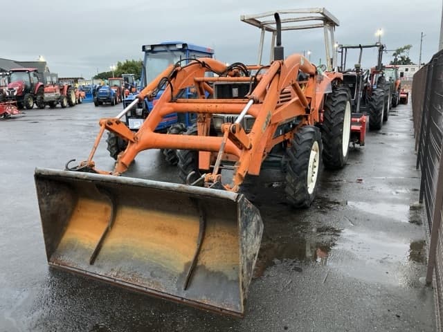 Tractor — Auction (lot 8460-2038)