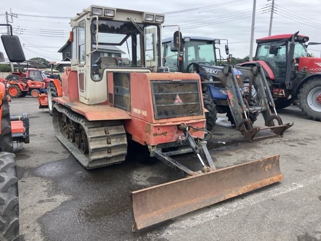 Tractor — Auction (lot 8460-2042)