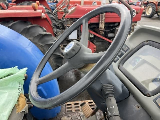 Tractor — Auction (lot 8460-2043)