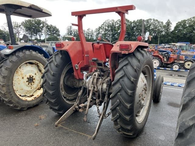 Tractor — Auction (lot 8460-2047)
