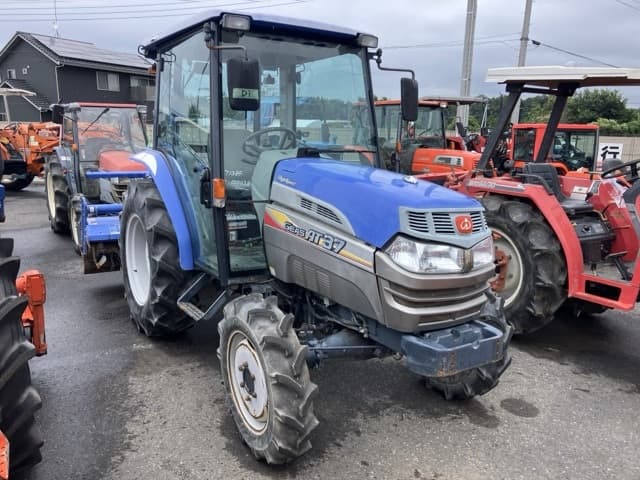 Tractor — Auction (lot 8460-2049)