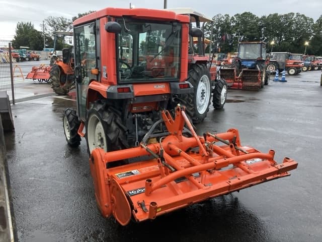 Tractor — Auction (lot 8460-2050)