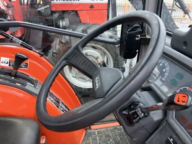 Tractor — Auction (lot 8460-2050)