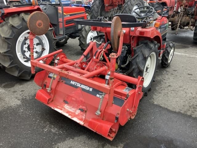 Tractor — Auction (lot 8460-2051)