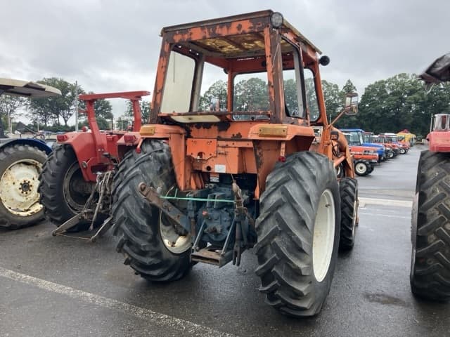 Tractor — Auction (lot 8460-2053)