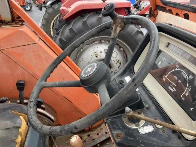 Tractor — Auction (lot 8460-2053)