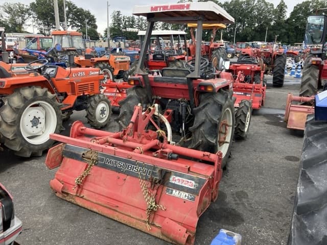 Tractor — Auction (lot 8460-2063)