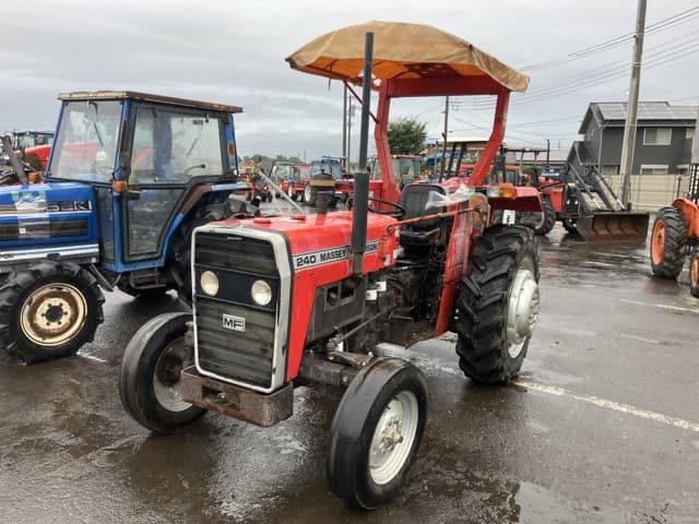 Tractor — Auction (lot 8460-2065)