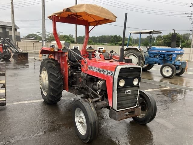 Tractor — Auction (lot 8460-2065)