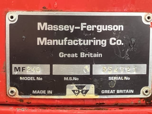 Tractor — Auction (lot 8460-2065)