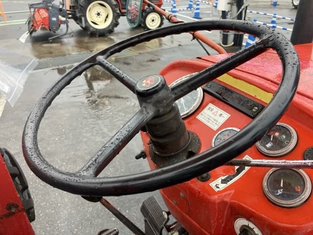 Tractor — Auction (lot 8460-2065)