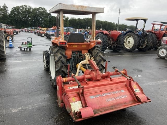 Tractor — Auction (lot 8460-2066)