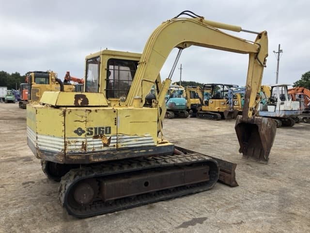 EXCAVATOR — Auction (lot 8460-207)