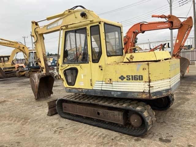 EXCAVATOR — Auction (lot 8460-207)
