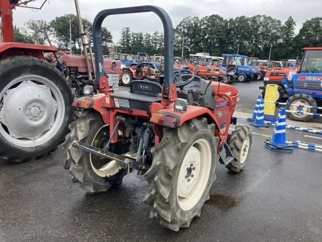 Tractor — Auction (lot 8460-2070)
