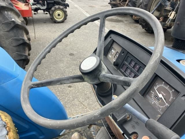 Tractor — Auction (lot 8460-2074)