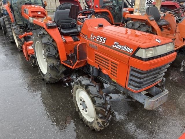 Tractor — Auction (lot 8460-2078)