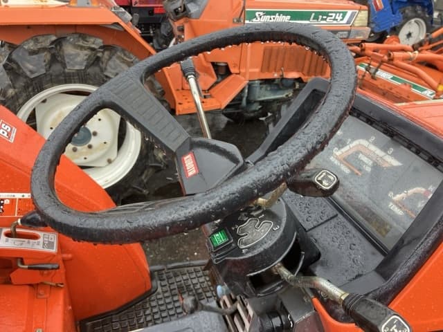 Tractor — Auction (lot 8460-2078)