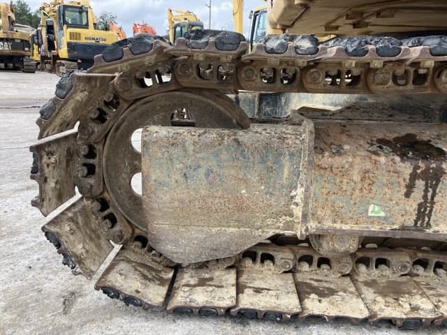 EXCAVATOR — Auction (lot 8460-208)