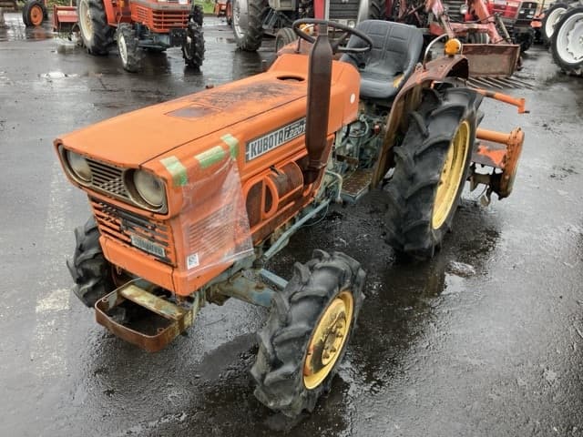 Tractor — Auction (lot 8460-2082)