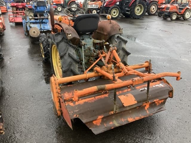Tractor — Auction (lot 8460-2082)