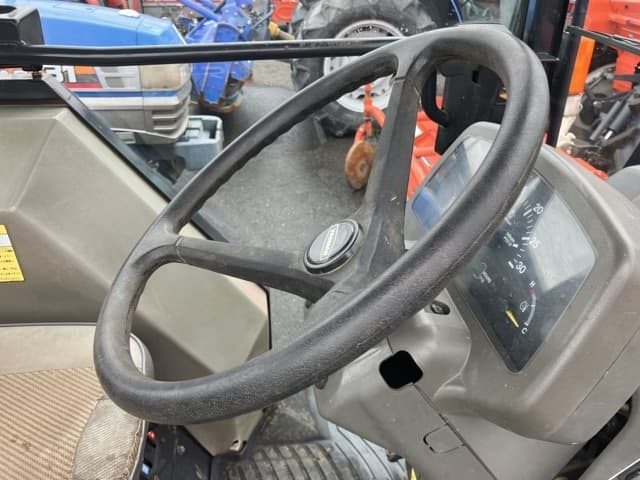 Tractor — Auction (lot 8460-2084)