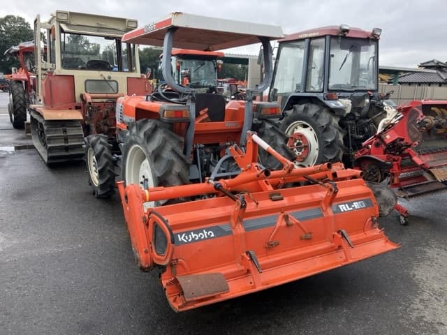 Tractor — Auction (lot 8460-2086)