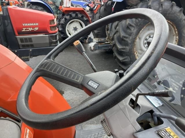 Tractor — Auction (lot 8460-2086)