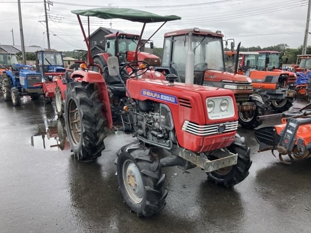 Tractor — Auction (lot 8460-2100)