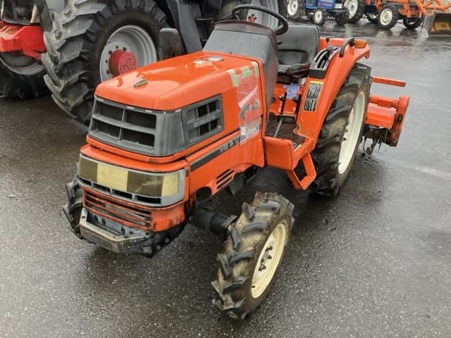 Tractor — Auction (lot 8460-2101)