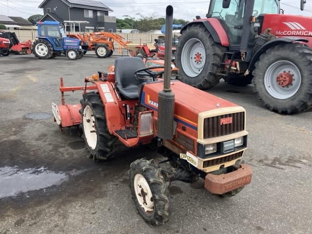 Tractor — Auction (lot 8460-2113)