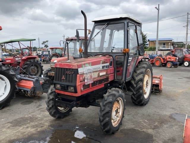 Tractor — Auction (lot 8460-2117)
