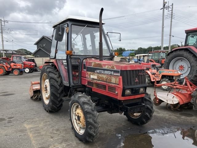 Tractor — Auction (lot 8460-2117)