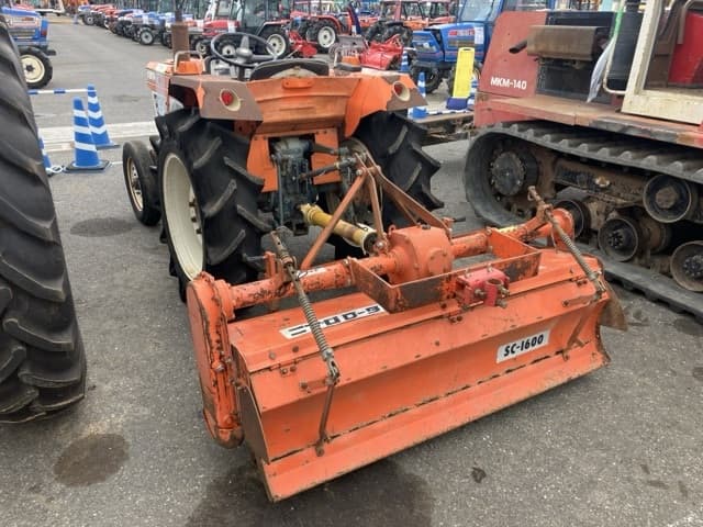 Tractor — Auction (lot 8460-2118)