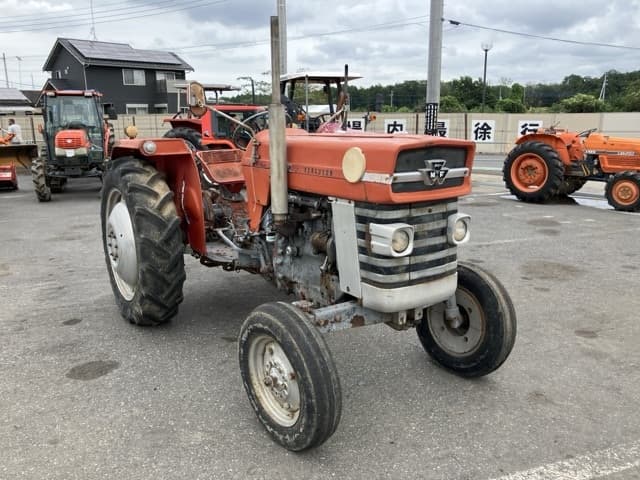 Tractor — Auction (lot 8460-2119)