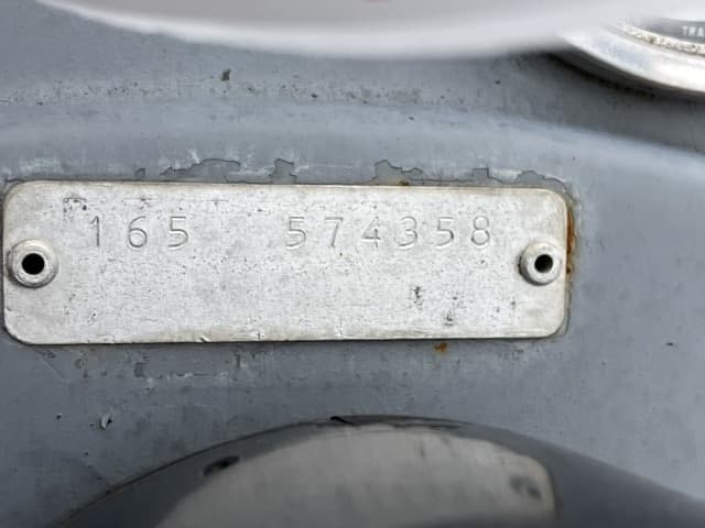 Tractor — Auction (lot 8460-2119)